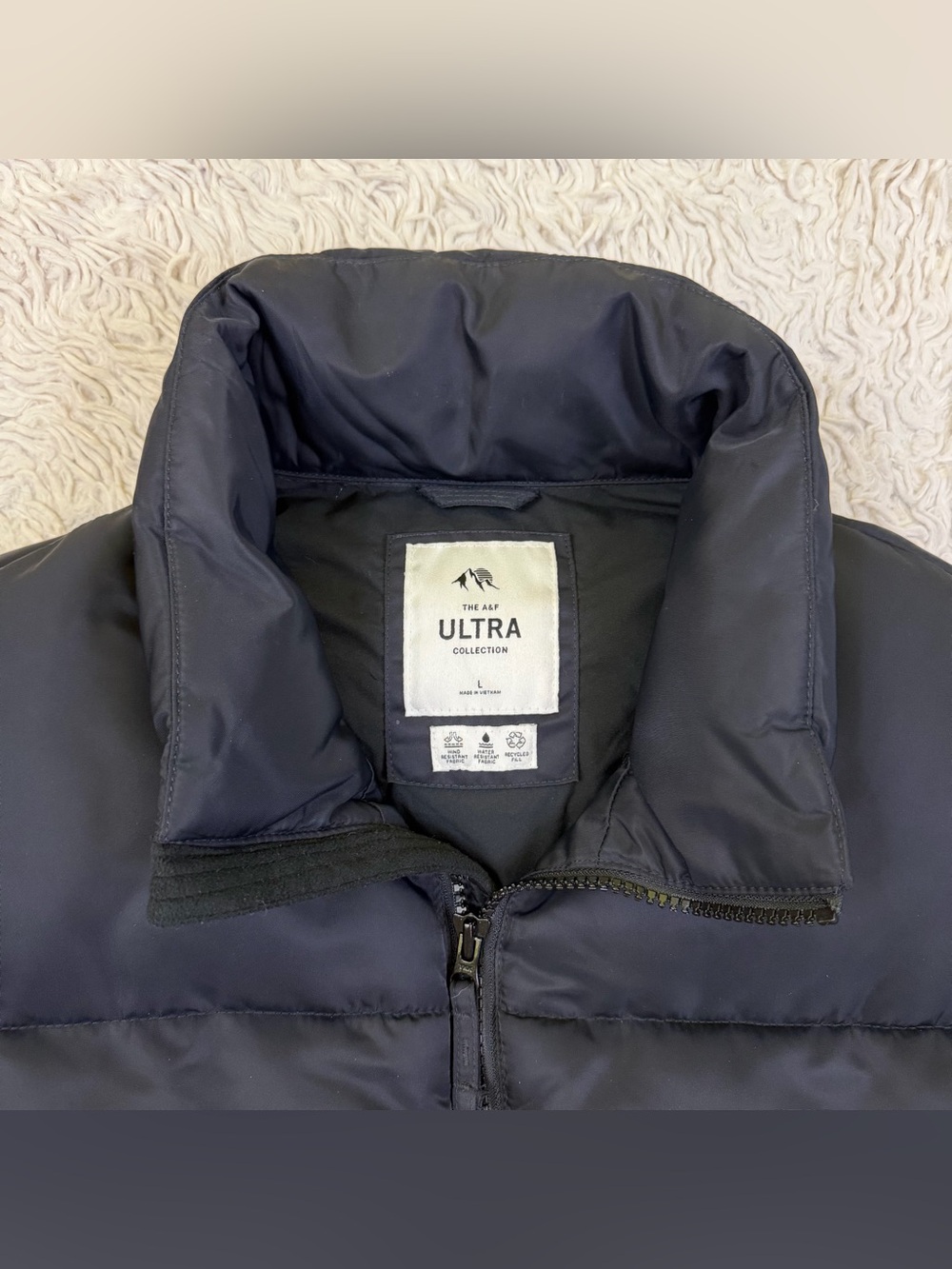 Abercrombie and Fitch The A&F Ultra Collection Puffer Jacket - Picture 2 of 12